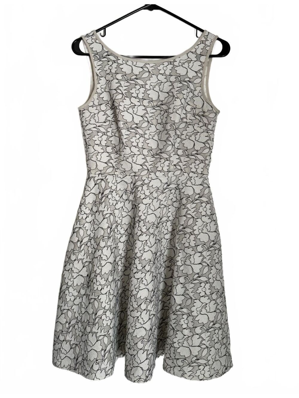 Betsey Johnson Mini Dress Size 2 Fit and Flare Sleeveless White Black Coquette